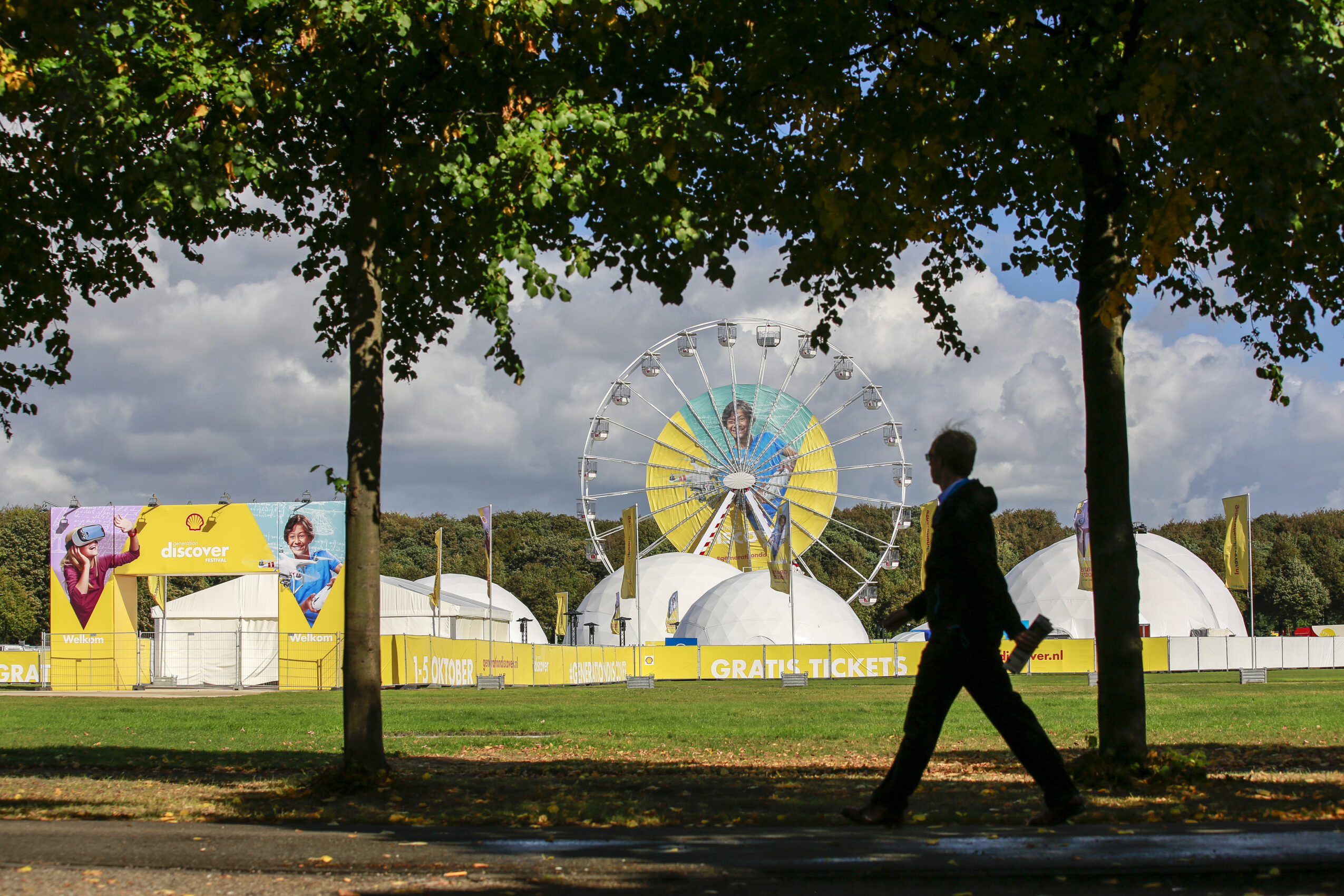 View of the venue of Generation Discover festival at Malieveld in The Hague, Netherlands, 2016 Jiri Buller/AP images for Shell.